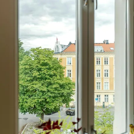 Renovated Flat In A Classic Building Grunerlokka